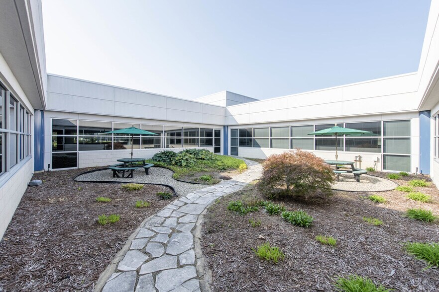 More Photos Of 2500 Green Rd, Ann Arbor Unknown For Lease