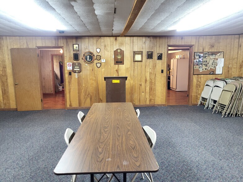More Photos Of 2123 S Phillips Rd, Lanett Flex For Sale