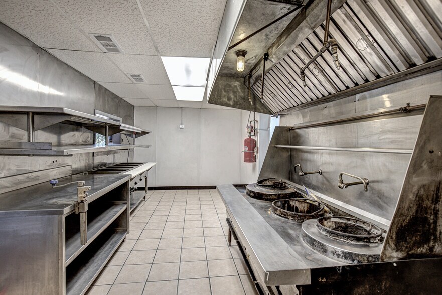 More Photos Of 1200 S Beeline Hwy, Payson General Retail For Sale