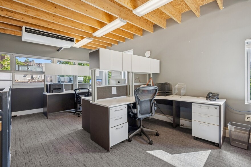 More Photos Of 1508 U St NW, Washington Office For Lease