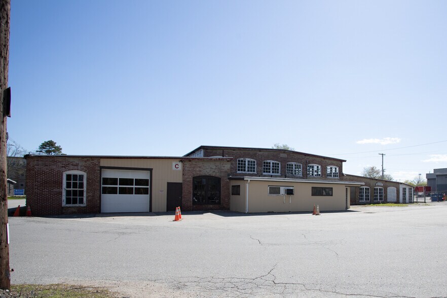 More Photos Of 994 Jefferson St, Fall River Manufacturing For Lease