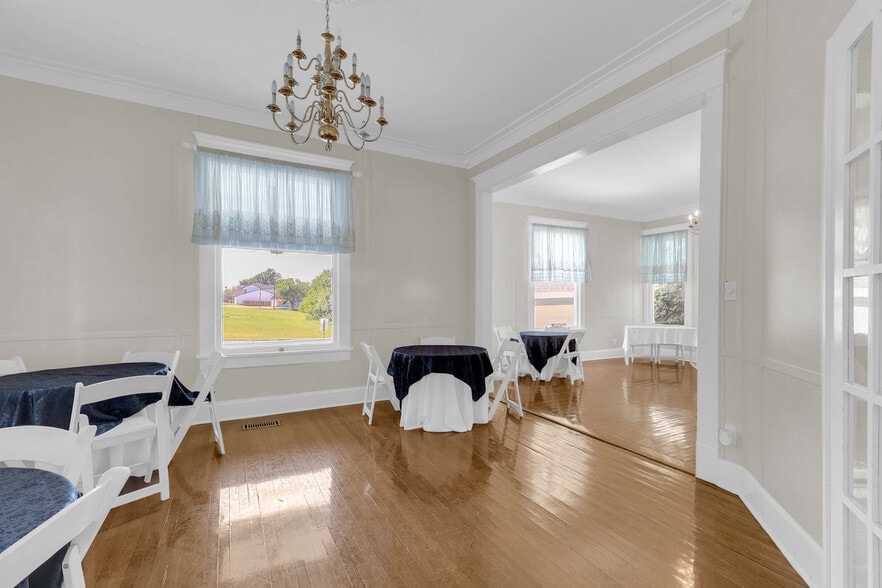 More Photos Of 312 S Tennessee St, McKinney Office For Lease