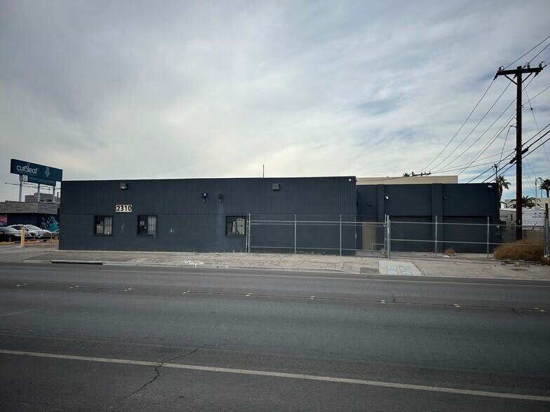 More Photos Of 2310-2315 Western Ave, Las Vegas Warehouse For Lease