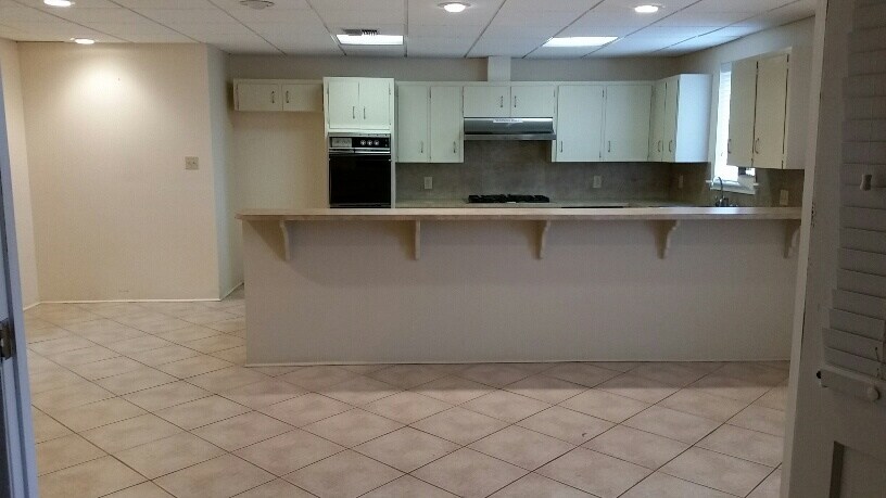 More Photos Of 1101 Eraste Landry Rd, Lafayette Flex For Lease