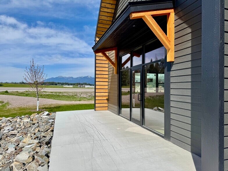 More Photos Of 101 Jewel Basin Ct, Bigfork Storefront Retail Office For Sale