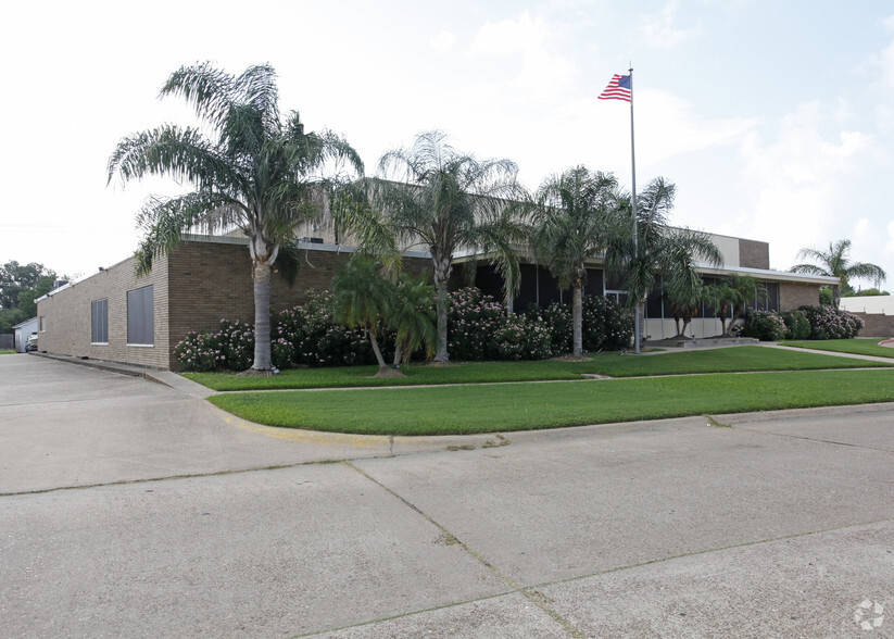 Primary Photo Of 932 N 14th St, Texas City Warehouse For Sale