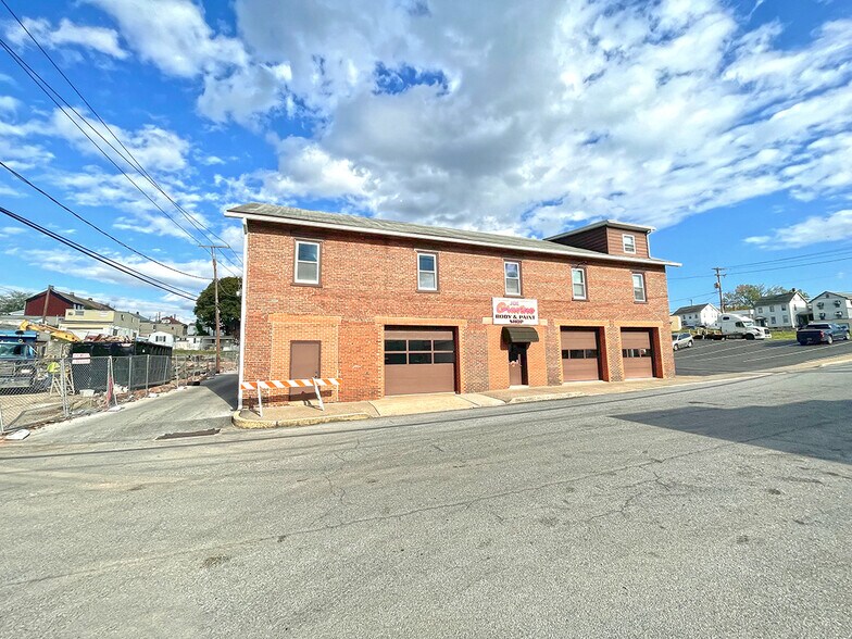 More Photos Of 18 N 27th St, Harrisburg Auto Repair For Sale