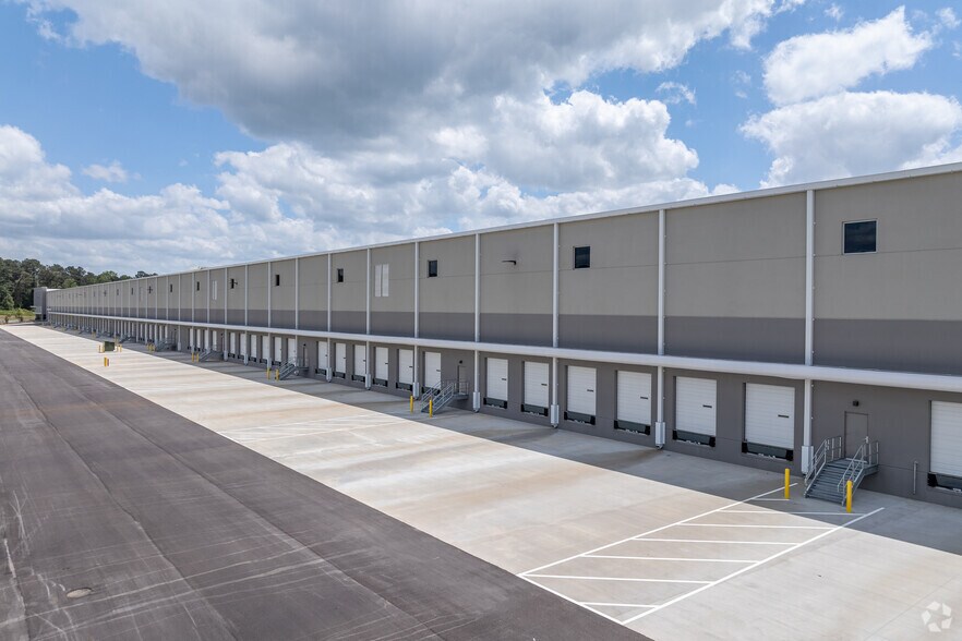 More Photos Of 159 Commerce Logistics Dr, Commerce Unknown For Lease