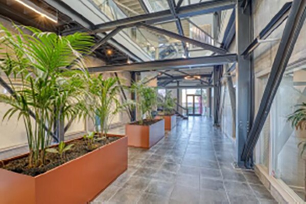 More Photos Of 1040 Main St, Napa Office For Lease