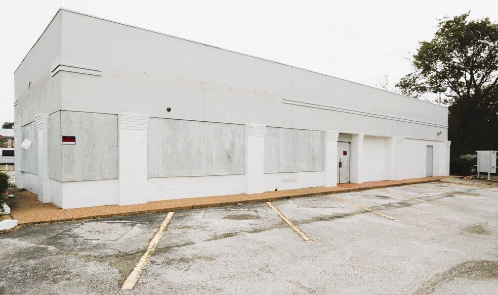 More Photos Of 4616 Old Spanish Trl, Houston General Retail For Sale