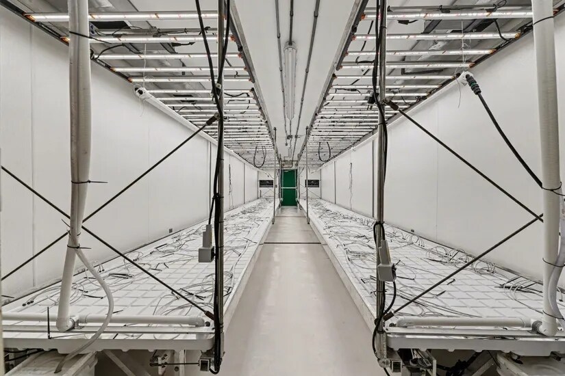 More Photos Of 206 E Park Dr, Kalkaska Warehouse For Sale