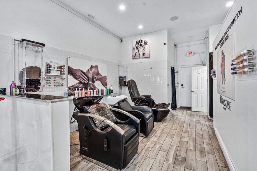 More Photos Of 500-506 Lake Ave, Lake Worth Freestanding For Lease