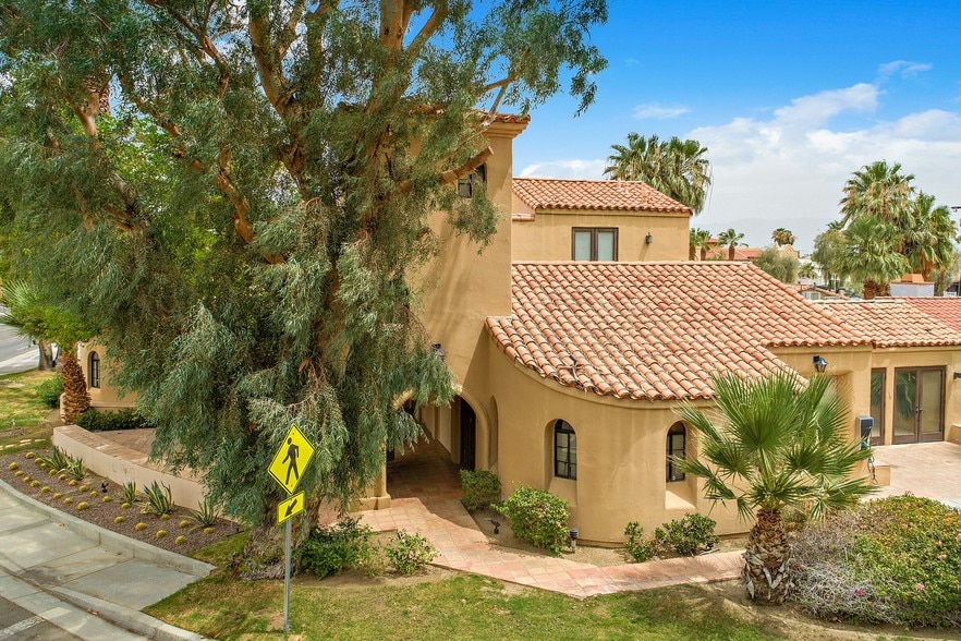 More Photos Of 51370 Avenida Bermudas, La Quinta Office Residential For Sale