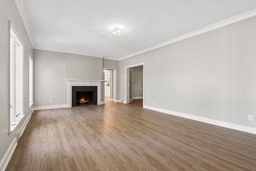 More Photos Of 454 Big Hill Ave, Richmond Office For Sale