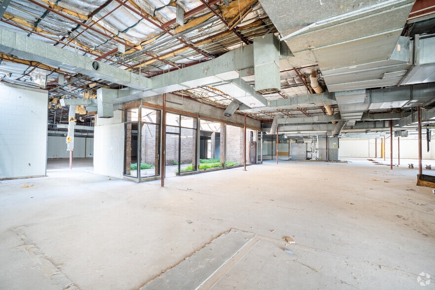 More Photos Of 3100 Gulf Fwy, La Marque Office For Sale