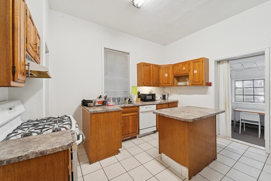 More Photos Of , Philadelphia Multifamily For Sale