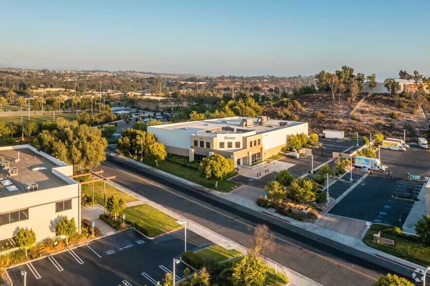 More Photos Of 27002 Vista Terrace, Lake Forest Manufacturing For Lease