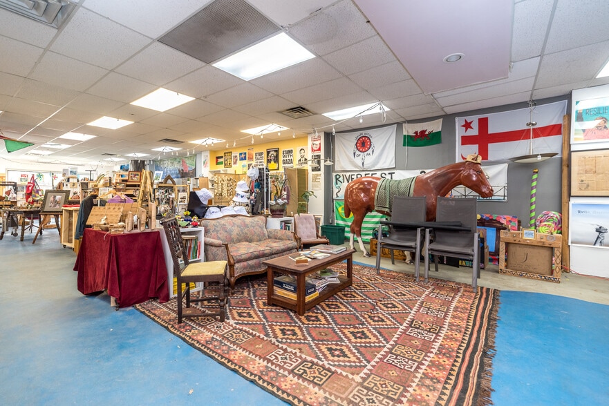 More Photos Of 9 Kingwood Ave, Frenchtown General Retail For Lease