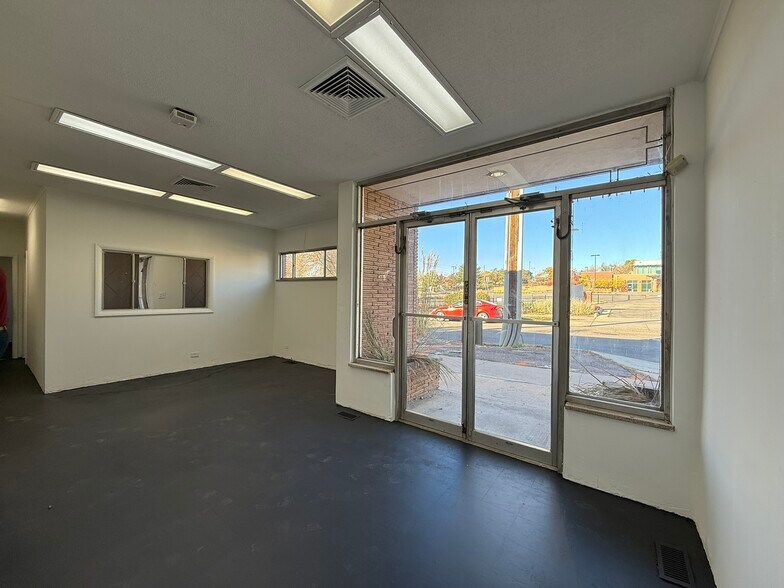 More Photos Of 2030 N Clay St, Denver Flex For Lease
