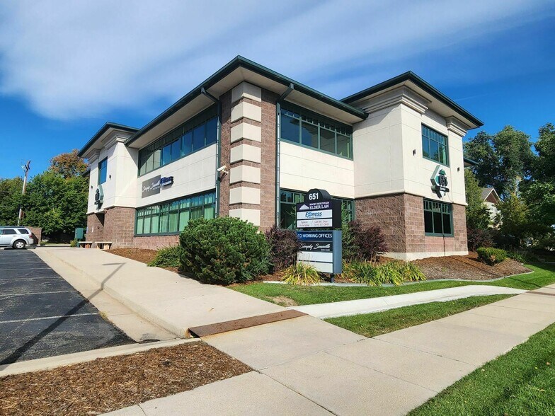 More Photos Of 651 Garrison St, Lakewood Office For Sale