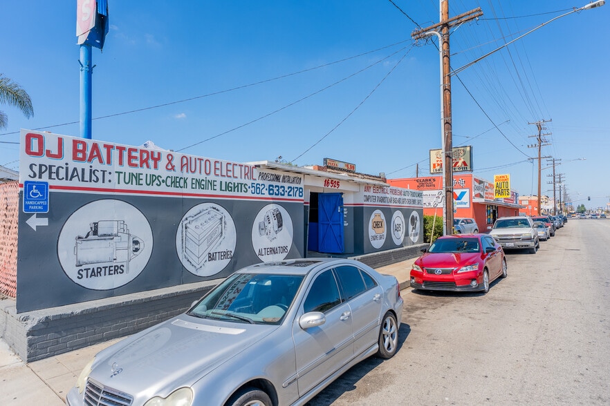 More Photos Of 16529 Lakewood Blvd, Bellflower Auto Repair For Sale