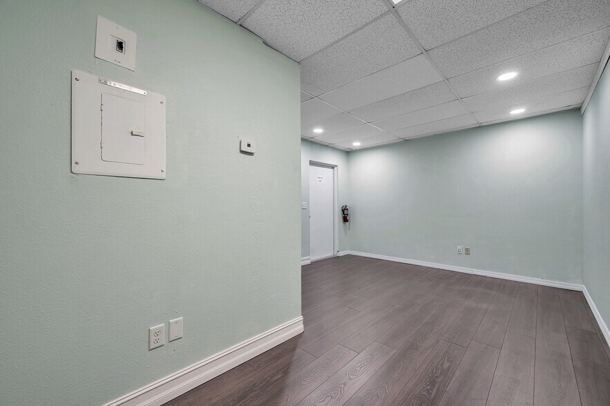 More Photos Of 5100 78th Ave N, Pinellas Park Medical For Lease