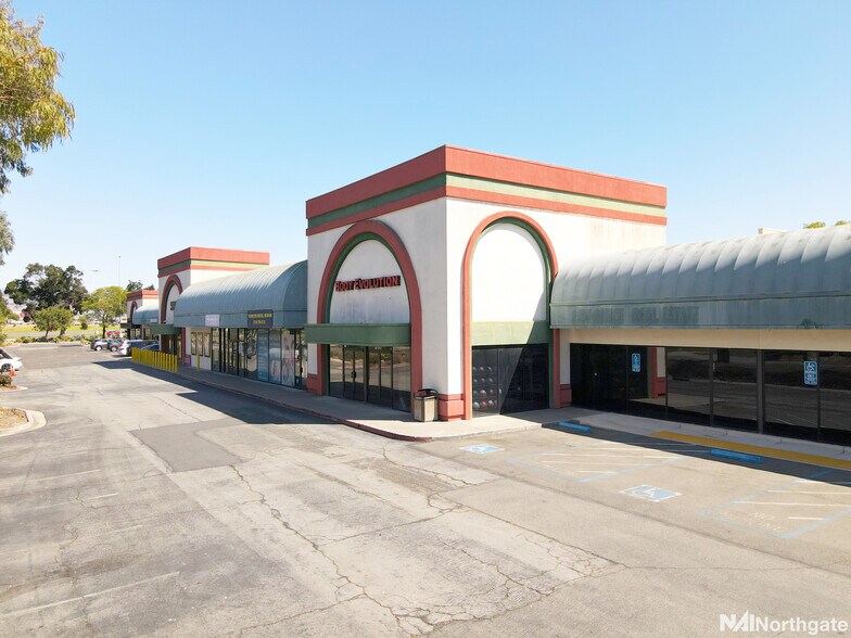 Primary Photo Of 5900-5980 Newpark Mall Rd, Newark Freestanding For Lease