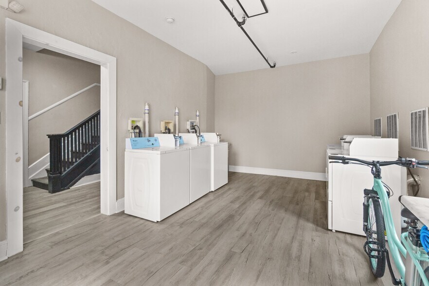 More Photos Of 136 Broadway, Hagerstown Apartments For Sale