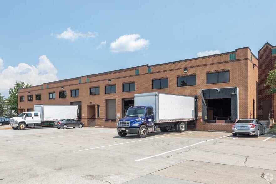 More Photos Of 22900 Shaw Rd, Dulles Flex For Lease