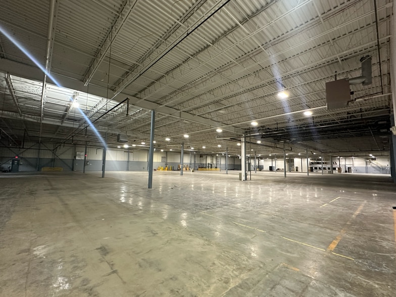 More Photos Of 2101 Hornig Rd, Philadelphia Warehouse For Lease