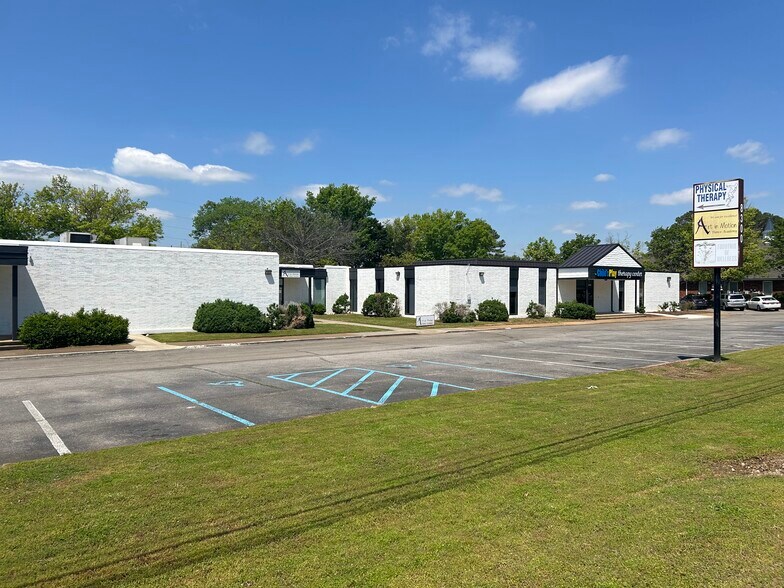 More Photos Of 8300 Whitesburg Dr, Huntsville Loft Creative Space For Sale