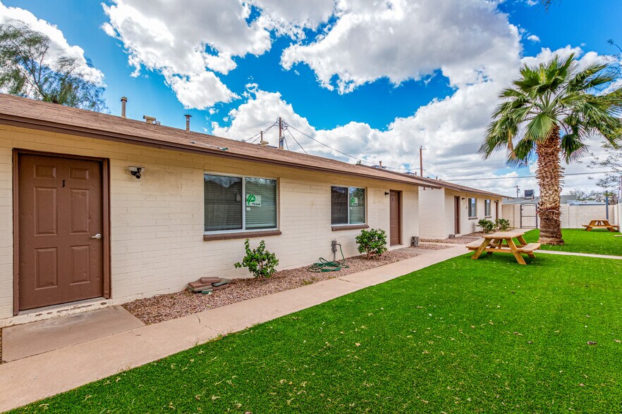 More Photos Of 6632 S 22nd St, Phoenix Assisted Living For Sale