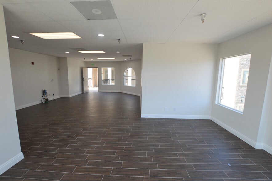 More Photos Of 14068 Graham St, Moreno Valley Office For Lease