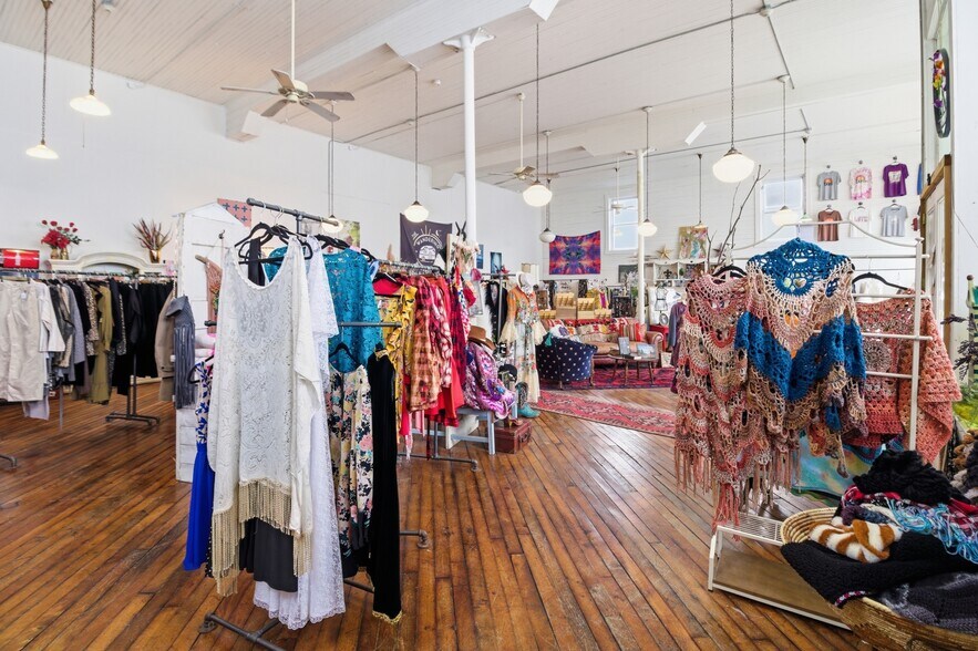 More Photos Of 437 William Ave, Davis Storefront Retail Residential For Sale
