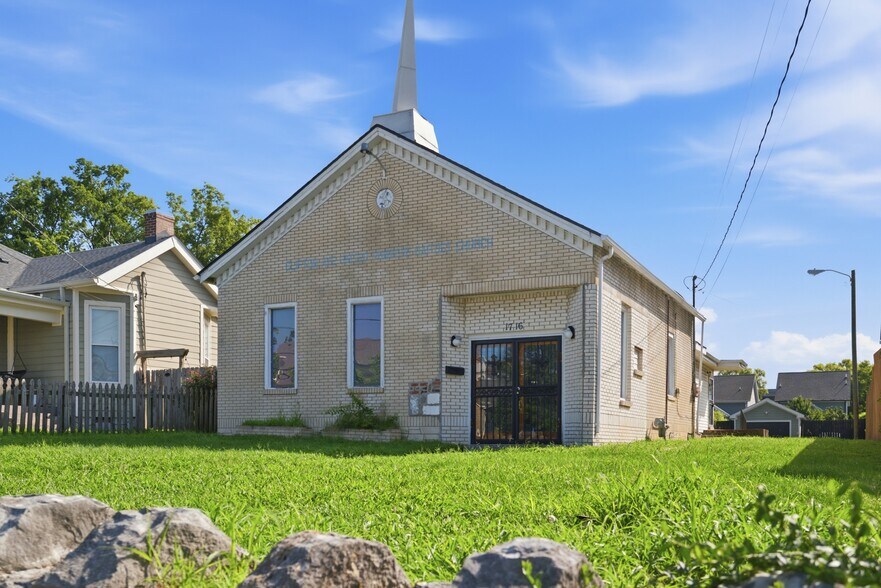 More Photos Of 1716 5th Ave N, Nashville Religious Facility For Lease