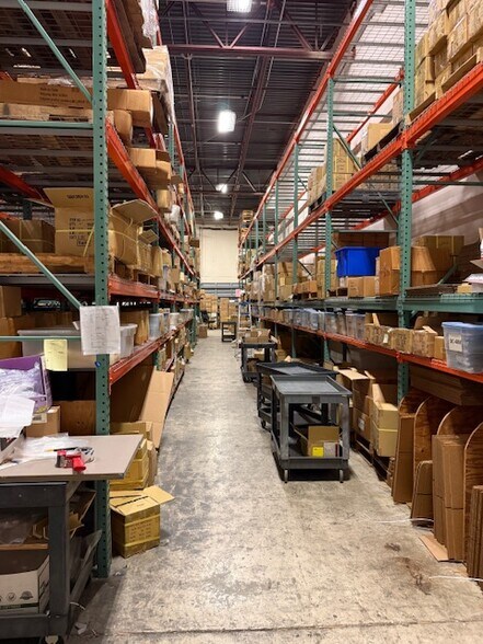 More Photos Of 1520 S Powerline Rd, Deerfield Beach Warehouse For Lease