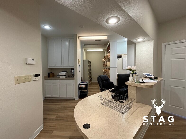 More Photos Of 2540 Lillian Miller Pky, Denton Office For Lease