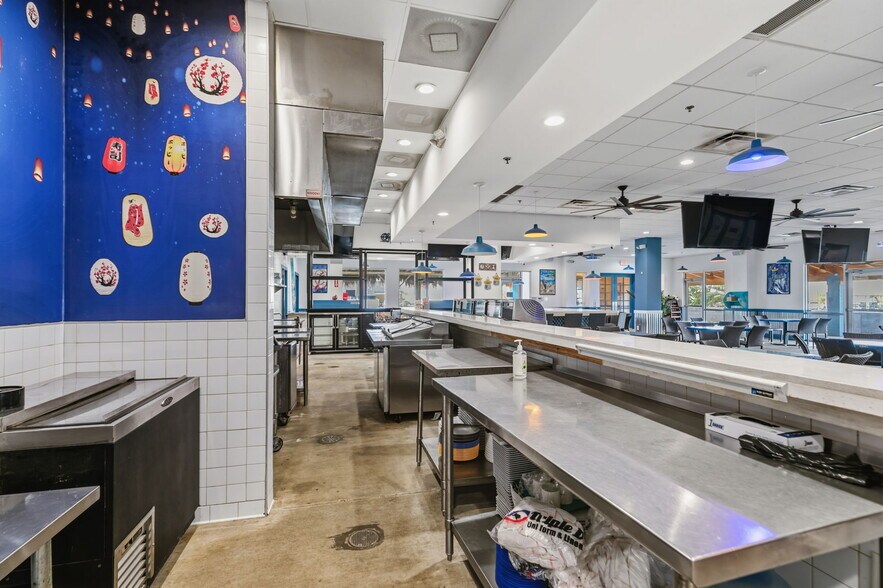 More Photos Of 3302 Shaver St, Pasadena Restaurant For Lease