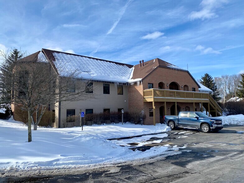 More Photos Of 557 Sunbury Rd, Delaware Unknown For Lease