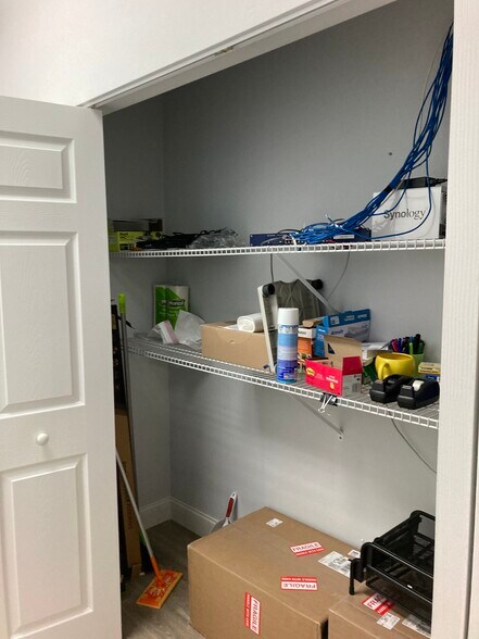 More Photos Of 3208 Chiquita Blvd S, Cape Coral Office For Lease