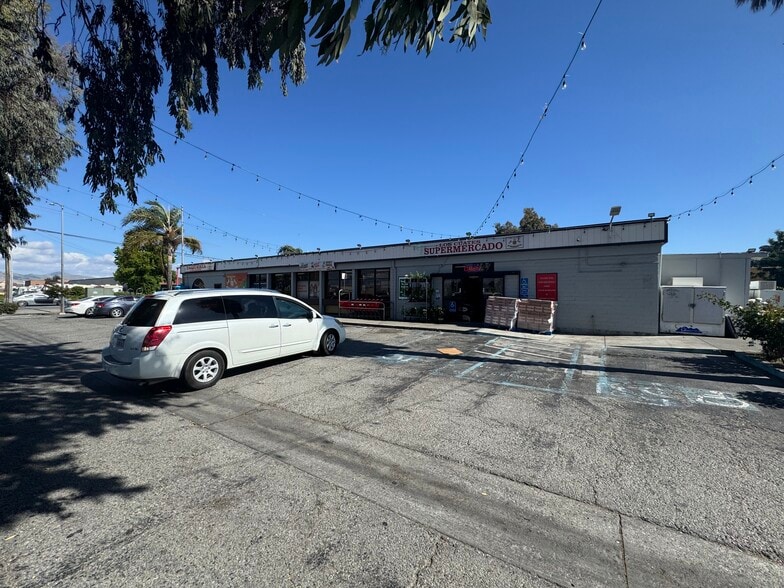 More Photos Of 220 San Felipe Rd, Hollister Restaurant For Sale
