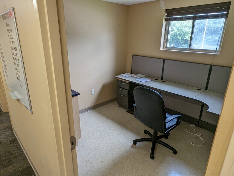 More Photos Of 1160 Chili Ave, Rochester Medical For Lease