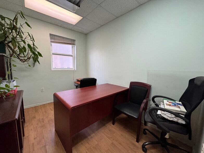 More Photos Of 421 Ocean Pky, Brooklyn Office For Sale