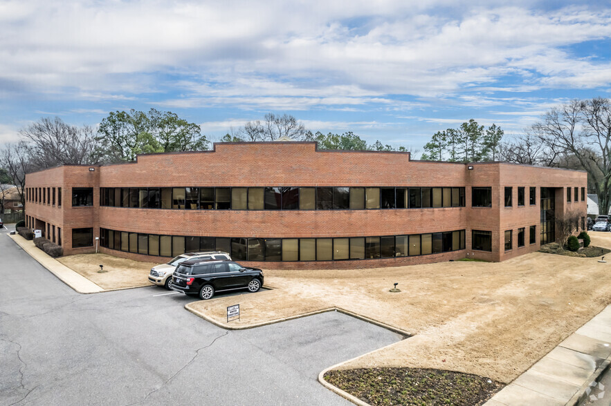 Primary Photo Of 700 Colonial Rd, Memphis Office For Lease