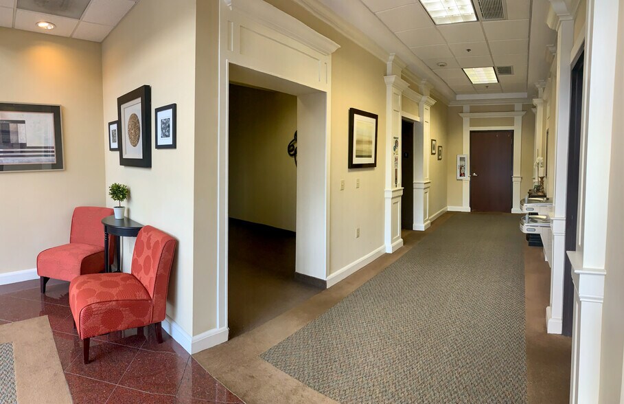 More Photos Of 1605 Westbrook Plaza Dr, Winston-Salem Office For Lease