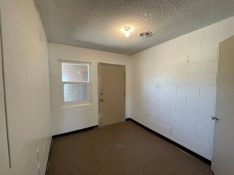 More Photos Of 174-180 W Live Oak Ave, Arcadia Medical For Lease