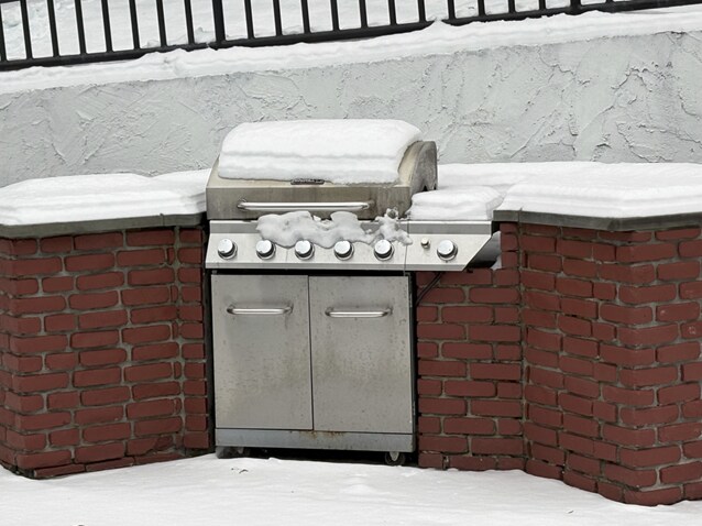 More Photos Of 35 Hurricane Ln, Williston Hotel For Sale