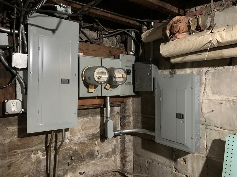 More Photos Of 12802 135th Ave, South Ozone Park Storefront Retail Residential For Sale