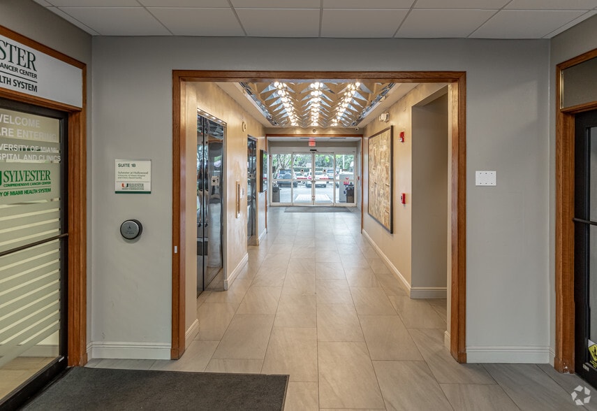 More Photos Of 3850 Hollywood Blvd, Hollywood Medical For Sale