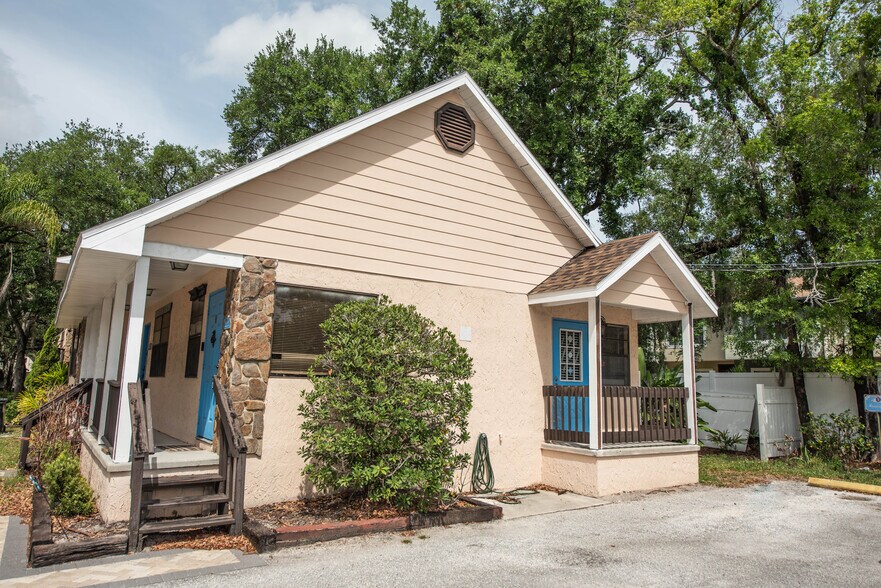 More Photos Of 12216 N 59th St, Tampa Apartments For Sale